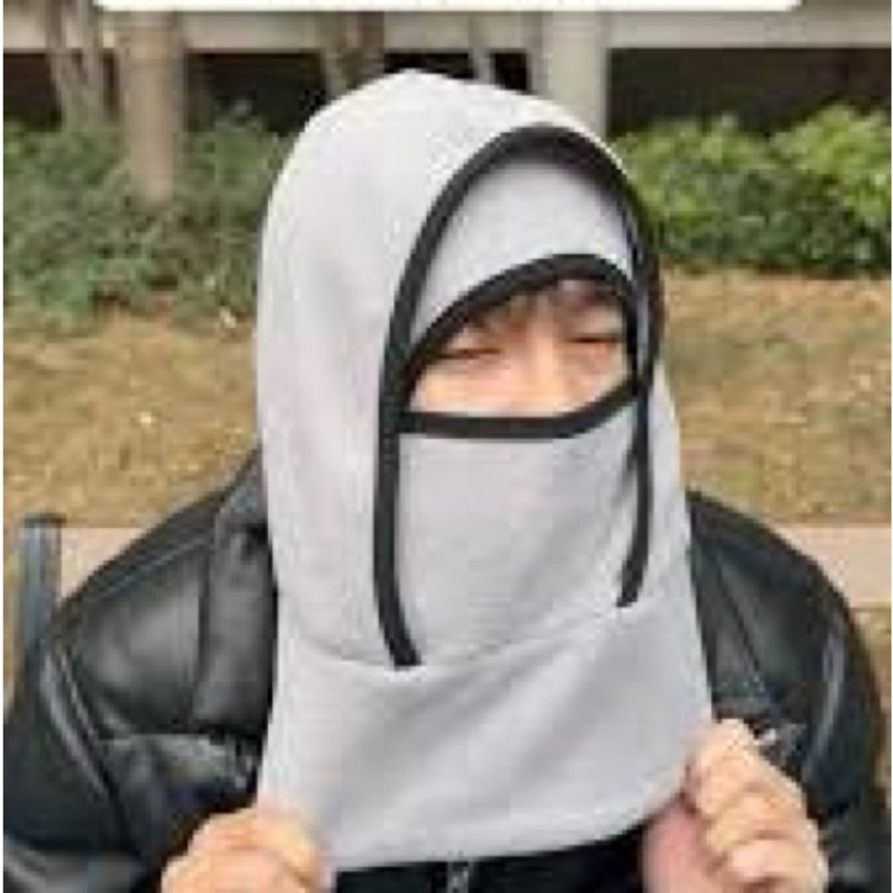 NWT Men's Gray Hooded‎ Ski Mask